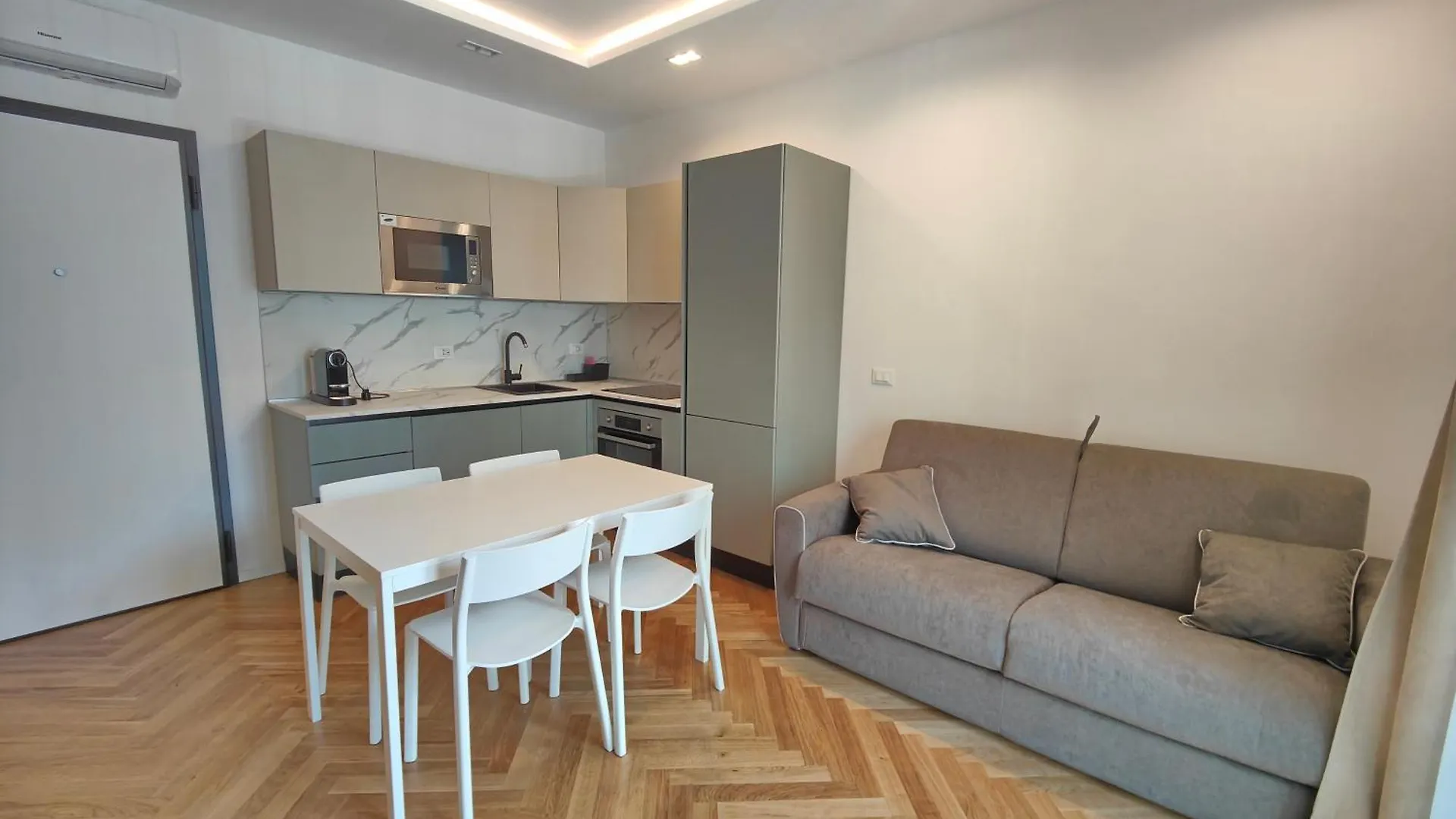 Appartement Doria 10 Next To Train Station à Milan