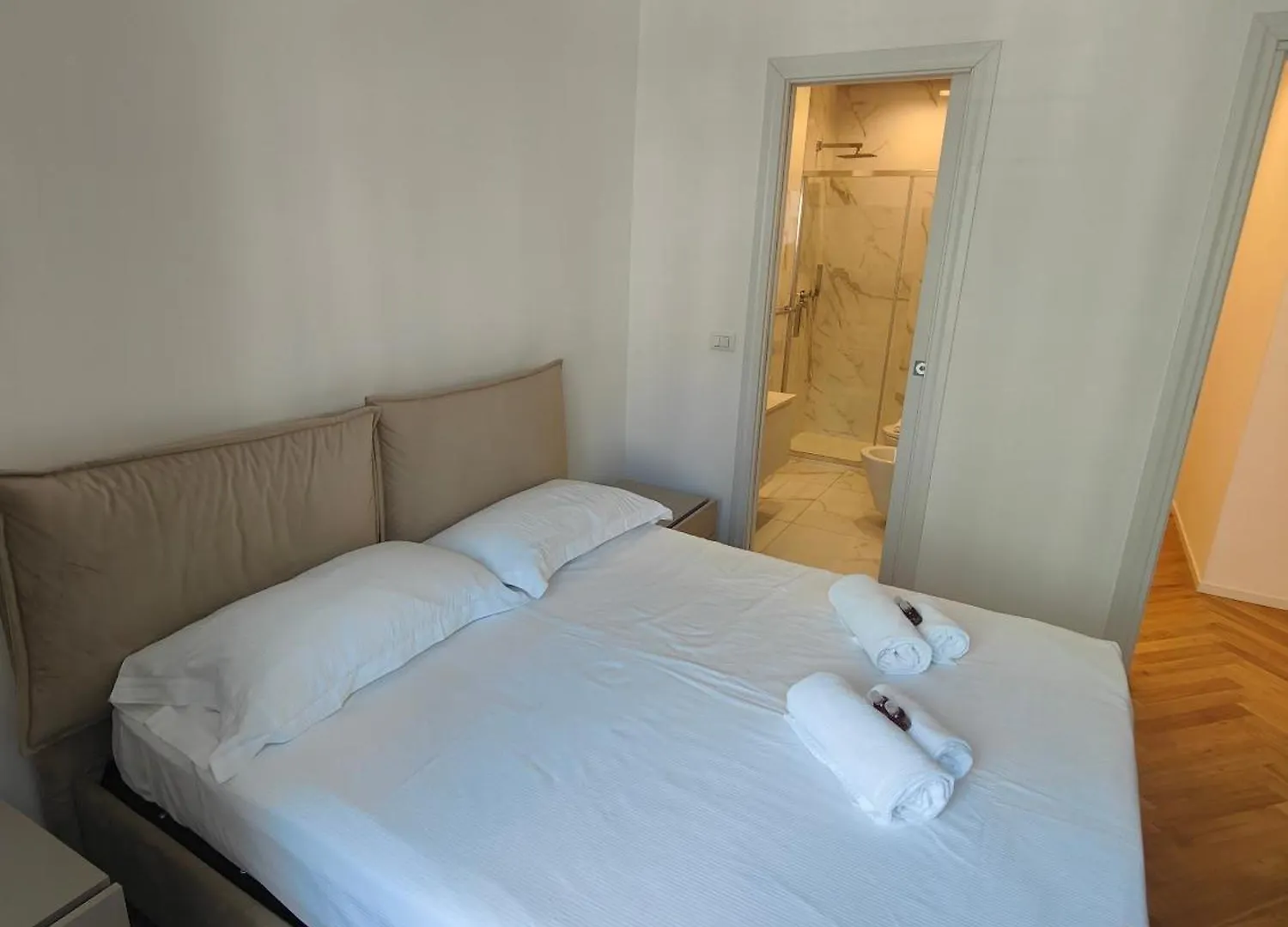 Appartement Doria 10 Next To Train Station à Milan
